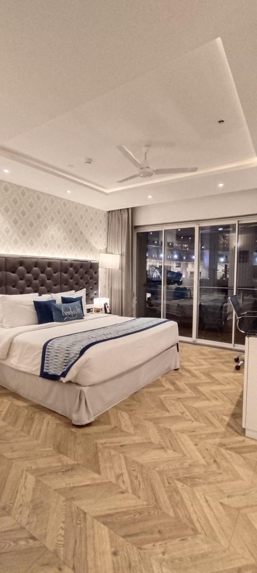 Amanora The Fern Hotels & Club Mundhwa Luaran gambar