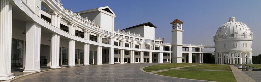 Amanora The Fern Hotels & Club Mundhwa Luaran gambar